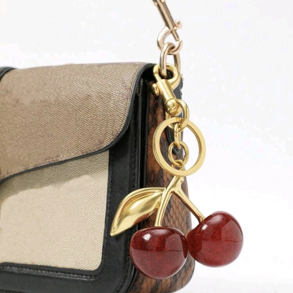 🍒🍒NEW🍒🍒 CUTE!! Large Cherry Keychain Crystal Pendant Purse Clip In RED